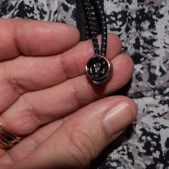 Lululemon scuba hoodie - Picture 6 of 6